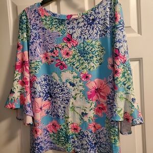 ISO this style just in different colors..xl or xxl